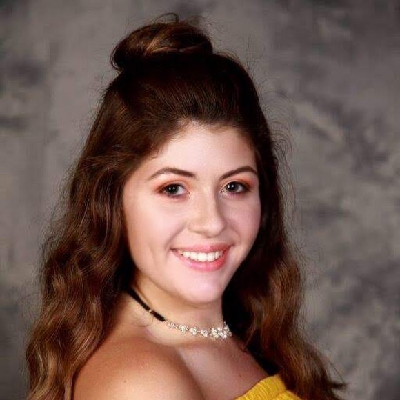 Meet your Posher, Kyra - Picture 1 of 1